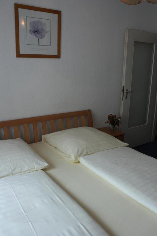 Hotel Diplomat Francfort-sur-le-Main Chambre photo