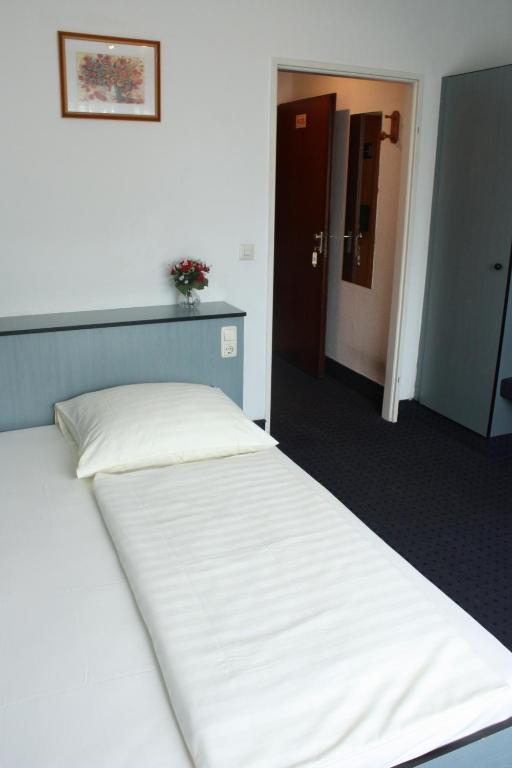 Hotel Diplomat Francfort-sur-le-Main Chambre photo