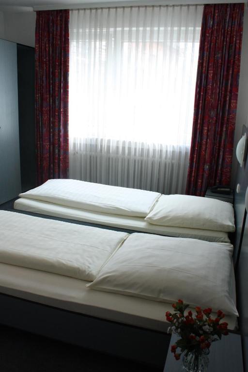 Hotel Diplomat Francfort-sur-le-Main Chambre photo